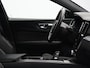Volvo V60 2.0 B4 R-Design / Trekhaak / Stoelverwarming / Elektr. stoelverstelling bestuurder / Achteruitrijcamera / Keyless / BLIS