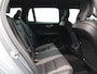 Volvo V60 2.0 B4 R-Design / Trekhaak / Stoelverwarming / Elektr. stoelverstelling bestuurder / Achteruitrijcamera / Keyless / BLIS