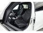 BMW 3-Serie 330e M-Sport | Rijklaar! | Widescreen | ShadowLine | HUD | Dodehoek | Leder | Stuur-Stoelverw. | Nav+App.Connect | Sfeerverl. | Elek. Klep | LED | Rijmodus | Cruise V