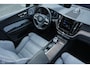 Volvo XC60 2.0 T8 Plug-in hybrid AWD Inscription Exclusive | Luchtvering | Bowers & Wilkens | 21 Inch | ACC | HUD | Pano | Trekhaak | Tailored Wool | Stoel en Stuurwielverw. | Google Infotainment