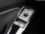 Volkswagen ID.4 Pro 77 kWh 174 PK| Dealeronderhouden | Navigatie | Achteruitrijcamera | Stoelverwarming | Stuurwielverwarming | Keyless | Parkeersensoren | 19 Inch Velgen