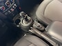 MINI Cooper 5-DEURS 1.5 CLASSIC NAVIGATIE CRUISE CONTROL CLIMATE CONTROL BLUETOOTH TELEFOON APPLE CARPLAY/ANDROID 17" LICHTMETALEN VELGEN PDC ZEER MOOI !!