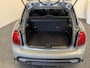 MINI Cooper 5-DEURS 1.5 CLASSIC NAVIGATIE CRUISE CONTROL CLIMATE CONTROL BLUETOOTH TELEFOON APPLE CARPLAY/ANDROID 17" LICHTMETALEN VELGEN PDC ZEER MOOI !!