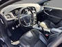 Volvo V40 2.0 T4 190PK Business Sport , Trekhaak, Half Leder, Navi, Clima, Cruise, LMV 17 Inch, All Season, PDC, Bluetooth, Stoelverwarming