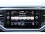 Volkswagen T-Roc 1.5 TSI 150PK! Automaat Style BJ2021 Lmv 17" | Led | Pdc | Afneembare trekhaak | Achteruitrijcamera | App-Connect | Navi | Climate control | Cruise control | Extra getint glas
