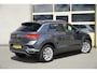 Volkswagen T-Roc 1.5 TSI 150PK! Automaat Style BJ2021 Lmv 17" | Led | Pdc | Afneembare trekhaak | Achteruitrijcamera | App-Connect | Navi | Climate control | Cruise control | Extra getint glas