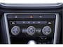 Volkswagen T-Roc 1.5 TSI 150PK! Automaat Style BJ2021 Lmv 17" | Led | Pdc | Afneembare trekhaak | Achteruitrijcamera | App-Connect | Navi | Climate control | Cruise control | Extra getint glas