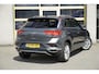 Volkswagen T-Roc 1.5 TSI 150PK! Automaat Style BJ2021 Lmv 17" | Led | Pdc | Afneembare trekhaak | Achteruitrijcamera | App-Connect | Navi | Climate control | Cruise control | Extra getint glas