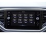Volkswagen T-Roc 1.5 TSI 150PK! Automaat Style BJ2021 Lmv 17" | Led | Pdc | Afneembare trekhaak | Achteruitrijcamera | App-Connect | Navi | Climate control | Cruise control | Extra getint glas