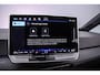 Volkswagen ID.3 Pure Oranje Edition 170pk Automaat Adaptive cruise control, Achteruitrijcamera, Navigatie, LED koplampen, Stuurwiel verwarmd, Parkeersensoren, App connect