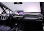 Volkswagen ID.3 Pure Oranje Edition 170pk Automaat Adaptive cruise control, Achteruitrijcamera, Navigatie, LED koplampen, Stuurwiel verwarmd, Parkeersensoren, App connect