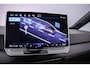 Volkswagen ID.3 Pure Oranje Edition 170pk Automaat Adaptive cruise control, Achteruitrijcamera, Navigatie, LED koplampen, Stuurwiel verwarmd, Parkeersensoren, App connect