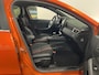Renault Clio 130PK TCe R.S. Line Automaat | 1e eigenaar | 360 Camera | 9,3" Navi | Climate Control | Armsteun | Cruise Control | Apple CarPlay/Android Auto | Full LED | Sportstoelen |