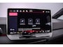 Volkswagen ID.3 Pure Oranje Edition 170pk Automaat Adaptive cruise control, Navigatie, Parkeersensoren, LED koplampen, App connect, Airco, Stoelverwarming, DAB, Radio