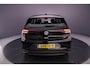 Volkswagen ID.3 Pure Oranje Edition 170pk Automaat Adaptive cruise control, Navigatie, Parkeersensoren, LED koplampen, App connect, Airco, Stoelverwarming, DAB, Radio