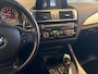 BMW 1-Serie 118i High Executive / Stoelverwarming / Led / LM velgen / Automaat