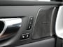 Volvo XC60 T6 AWD R-Design Long Range PHEV 398pk Dealer O.H | Trekhaak Af Fabriek | Panodak | Adaptive Cruise | Harman / Kardon | Camera | Lederen Sportstoelen Memory & Verwarmd | Keyless | Google Assist | Pilot Assist | Navigatie | Virtual | DAB | 21"L.M | Plug In Hybrid |