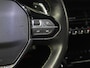 Peugeot 2008 130PK GT | 1ste eigenaar | Dodehoekdetectie | Navigatie | AUTOMAAT | AppleCarplay/AndroidAuto | Schuifkanteldak | 18"LMV | Camera | Keyless | Cruise Control | Climate Control | Camera | FULL LED | Sfeerverlichting | Isofix | Privacy Glass |