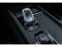 Volvo XC60 T8 Plug-in hybrid AWD Ultra Dark Exec. Ed. | Bowers & Wilkins | Luchtvering | Stoelmassage & Ventilatie | Gelaagd glas | Head-up Display | 22'' |