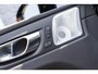 Volvo XC60 T8 Plug-in hybrid AWD Ultra Dark Exec. Ed. | Bowers & Wilkins | Luchtvering | Stoelmassage & Ventilatie | Gelaagd glas | Head-up Display | 22'' |