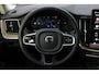 Volvo XC60 T6 Plug-in hybrid AWD Plus Dark | Head-up display | All-season banden | Adaptive Cruise & Pilot Assist | Panoramisch Schuif-/Kanteldak | 360-Camera | Harman Kardon Premium Audio | Draadloze Telefoonlader