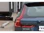 Volvo XC60 T6 Plug-in hybrid AWD Plus Dark | Head-up display | All-season banden | Adaptive Cruise & Pilot Assist | Panoramisch Schuif-/Kanteldak | 360-Camera | Harman Kardon Premium Audio | Draadloze Telefoonlader