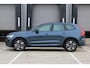 Volvo XC60 T6 Plug-in hybrid AWD Plus Dark | Head-up display | All-season banden | Adaptive Cruise & Pilot Assist | Panoramisch Schuif-/Kanteldak | 360-Camera | Harman Kardon Premium Audio | Draadloze Telefoonlader