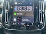 Volvo XC40 B4 Plus Dark | Harman Kardon | Elektrische stoelen met memory | Stoel & Stuurverwarming | Voorruitverwarming |