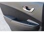 Hyundai Kona 1.0T Premium | Camera | Trekhaak | Cruise control | Climate control
