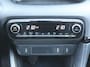 Mazda 2 Hybrid 1.5 Select | Trekhaak | Stuur-/stoelverwarming | Camera | HUD | Inductielader | Dodehoek detectie | Cruise adapt. | Clima | 16" LM |
