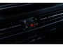 Volkswagen Golf 1.5 eTSI DSG R-Line Edition | Achteruitrijcamera | Parkeersensoren | ArtVelours | Sportstoelen | Navigatie Discover | Apple Carpaly | Android Auto | Stoelverwarming | IQ.Light | Lichtmetalen Velgen 18 inch