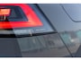 Volkswagen Golf 1.5 eTSI DSG R-Line Edition | Achteruitrijcamera | Parkeersensoren | ArtVelours | Sportstoelen | Navigatie Discover | Apple Carpaly | Android Auto | Stoelverwarming | IQ.Light | Lichtmetalen Velgen 18 inch