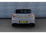 Volkswagen Golf 1.5 eTSI DSG R-Line Edition | Achteruitrijcamera | Parkeersensoren | ArtVelours | Sportstoelen | Navigatie Discover | Apple Carpaly | Android Auto | Stoelverwarming | IQ.Light | Lichtmetalen Velgen 18 inch
