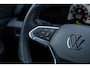 Volkswagen Golf 1.5 eTSI DSG R-Line Edition | Achteruitrijcamera | Parkeersensoren | ArtVelours | Sportstoelen | Navigatie Discover | Apple Carpaly | Android Auto | Stoelverwarming | IQ.Light | Lichtmetalen Velgen 18 inch