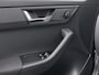 Skoda Fabia Combi 1.0 TSI Business Edition / Panorama dak / Navigatie / Led verlichting / Afneembare trekhaak HAL