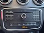 Mercedes-Benz GLA 180 AMG Night Edition Plus Automaat | Afneembare Trekhaak | Navigatie | Camera | Cruise Control | Stoelverwarming | | Airco | Audioinstallatie met CD-speler | Bi-xenon koplampen