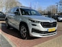 Skoda Kodiaq 1.5 TSI Sportline Business 7p. / Panoramadak / Zwenkbare trekhaak / Fabrieksgarantie t/m 06-2028 HAL