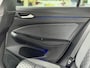 Volkswagen Golf 1.5 eTSI 150pk DSG R-Line / Panorma dak / Black style / Standkachel / 18'' LMV HAL