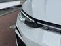 Volkswagen Golf 1.5 eTSI 150pk DSG R-Line / Panorma dak / Black style / Standkachel / 18'' LMV