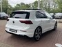 Volkswagen Golf 1.5 eTSI 150pk DSG R-Line / Panorma dak / Black style / Standkachel / 18'' LMV