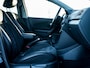 Volkswagen Polo 1.2 TSI Cross | Trekhaak | Origineel NL | Navigatie | Stoelverwarming | Parkeersensoren | Climate Control | Cruise Control | Metallic Lak | Alcantara | Bluetooth | Getint Glas | NAP | 17'' Lichtmetalen Velgen |