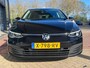 Volkswagen Golf 1.0 eTSI DSG Life Business / Navigatie / PDC / Geheugen stoelen / Getint glas / 16'' LMV