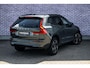 Volvo XC60 2.0 T6 Plug-in hybrid AWD Essential | Gratis trekhaak | Extra getint glas | Driver Assist | Climate line | 19" | All Season Banden | Charcoal Hemelbekleding | Park Assist Voor en Achter |