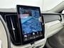 Volvo XC60 T8 Plug-in hybrid AWD Ultra Dark Exec. Ed. | 22" | Heico Diffusor | Getint & Gelamineerd Glas | Alarmklasse 3 | Black Edition Interieur | Luchtvering | Bowers & Wilkins | Geventileerd Nappa | Massagestoelen | Head-Up | 360 Camera | Elektr. verst.