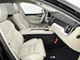 Volvo XC60 T8 Plug-in hybrid AWD Ultra Dark Exec. Ed. | 22" | Heico Diffusor | Getint & Gelamineerd Glas | Alarmklasse 3 | Black Edition Interieur | Luchtvering | Bowers & Wilkins | Geventileerd Nappa | Massagestoelen | Head-Up | 360 Camera | Elektr. verst.