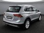 Volkswagen Tiguan 1.4 TSI ACT Highline / Virtual cockpit / Led / Trekhaak / Alcantara / Navi / DSG HAL