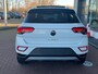 Volkswagen T-Roc 1.5 TSI Style / Panorama dak / IQ Led / Virtual cockpit pro / App-connect / Stoelverwarming voorzijde / 17'' LMV