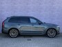 Volvo XC90 2.0 T8 Plug-in hybrid AWD Ultra Dark Exec. Ed. | Geventileerde voorstoelen | Massagefunctie | Luchtvering | 22" lichtmetalen velgen | Stoelverwarming | verwarmd stuurwiel | Elektr. bedienbaar schuif-\-kanteldak | Extra getint glas | Gelamineerde ramen | Bowers & wilkins Audio | Head-up display | Google Services |