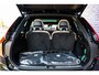 Volvo XC90 2.0 T8 Plug-in hybrid AWD Ultra Dark Exec. Ed. | Geventileerde voorstoelen | Massagefunctie | Luchtvering | 22" lichtmetalen velgen | Stoelverwarming | verwarmd stuurwiel | Elektr. bedienbaar schuif-\-kanteldak | Extra getint glas | Gelamineerde ramen | Bowers & wilkins Audio | Head-up display | Google Services |