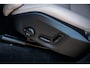 Volvo XC90 2.0 T8 Plug-in hybrid AWD Ultra Dark Exec. Ed. | Geventileerde voorstoelen | Massagefunctie | Luchtvering | 22" lichtmetalen velgen | Stoelverwarming | verwarmd stuurwiel | Elektr. bedienbaar schuif-\-kanteldak | Extra getint glas | Gelamineerde ramen | Bowers & wilkins Audio | Head-up display | Google Services |